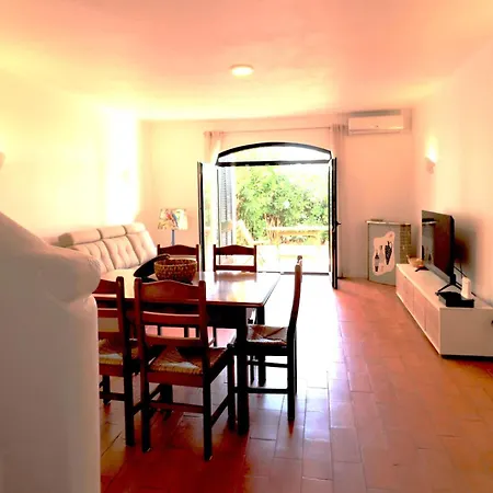 Holiday home Wave Retreat *