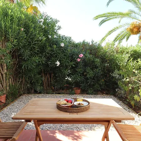 Wave Retreat Holiday home *