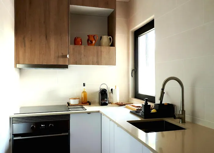 Wave Retreat * Porches (Algarve)