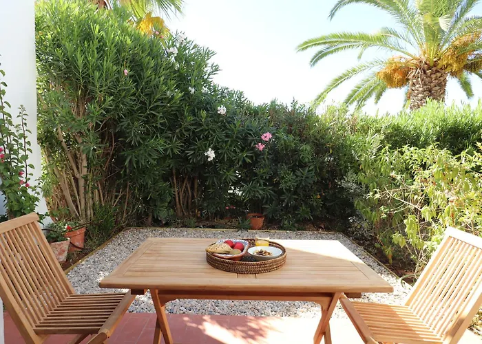 Holiday home Wave Retreat *